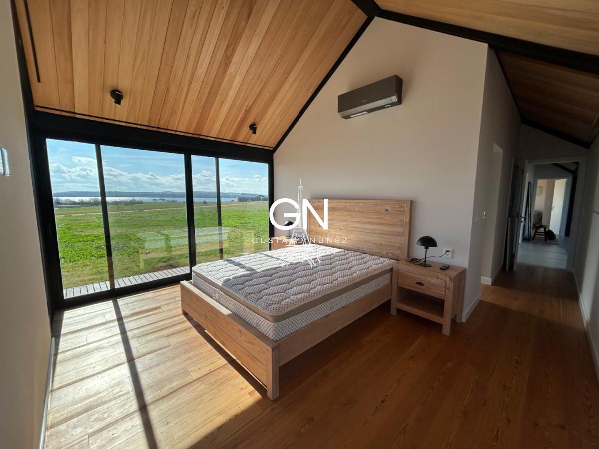 Casa ID.4970 - Casa en Punta Ballena, Laguna de los Cisnes