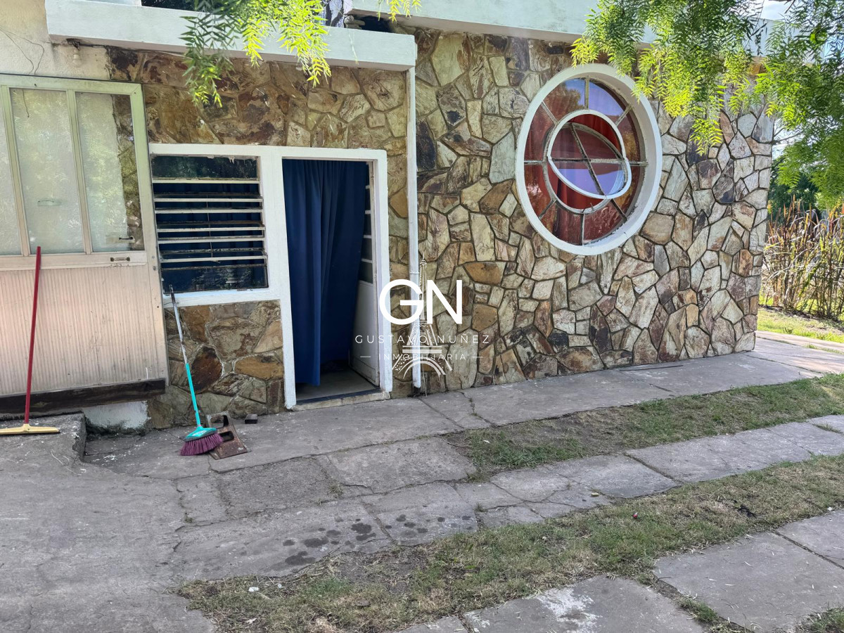 Casa ID.4698 - Casa sobre avenida