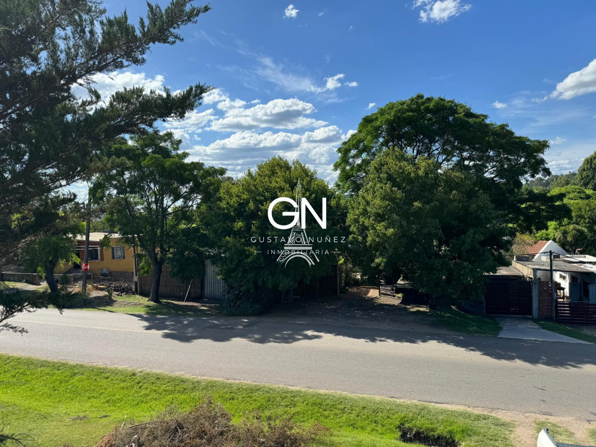 Casa ID.4698 - Casa sobre avenida