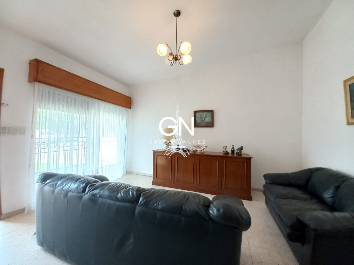 Casa ID.4203 - Chalet en muy buena ubicación