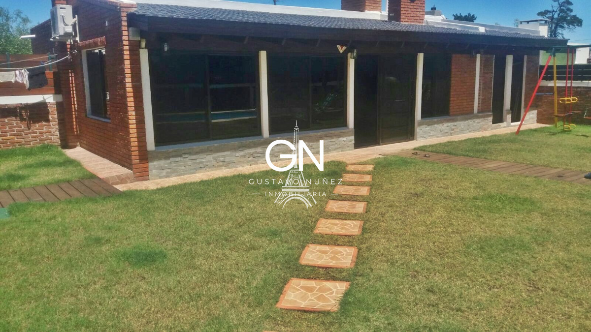 Casa ID.2756 - Excelente propiedad de gran porte