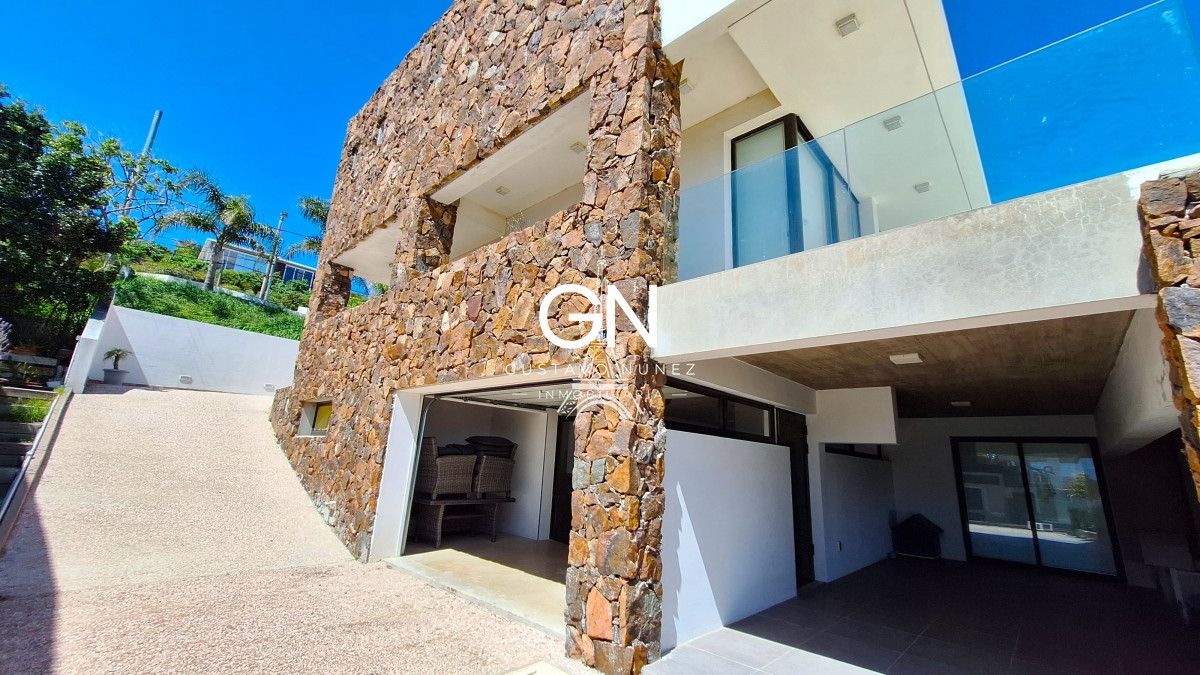 Casa ID.3871 - Sobre el Cerro San Antonio