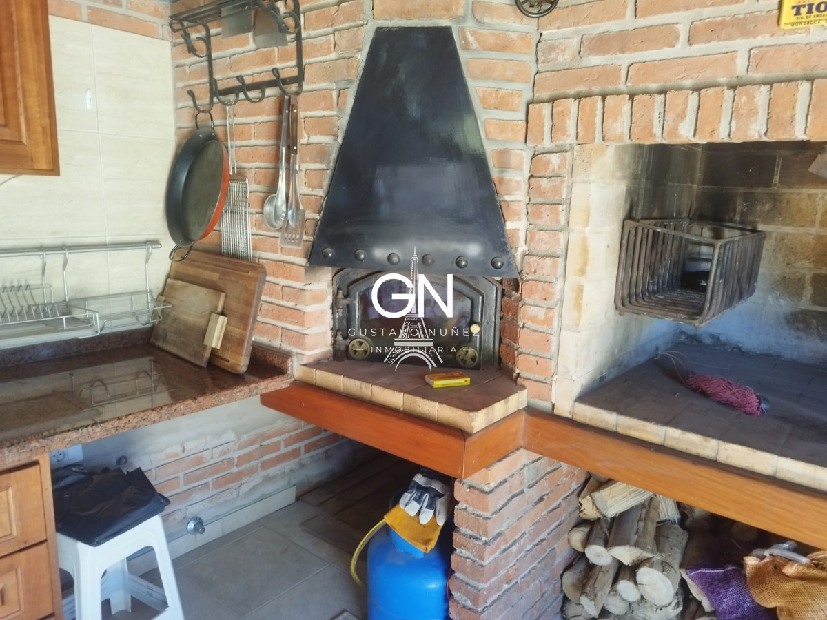 Casa ID.2756 - Excelente propiedad de gran porte