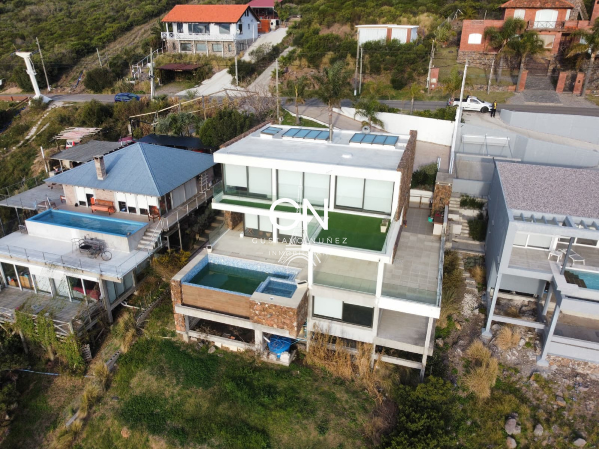 Casa ID.3871 - Sobre el Cerro San Antonio