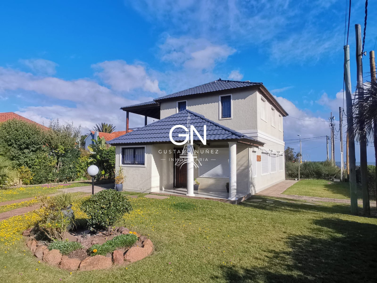 Casa ID.2439 - Chalet a tan solo 50 mts del mar