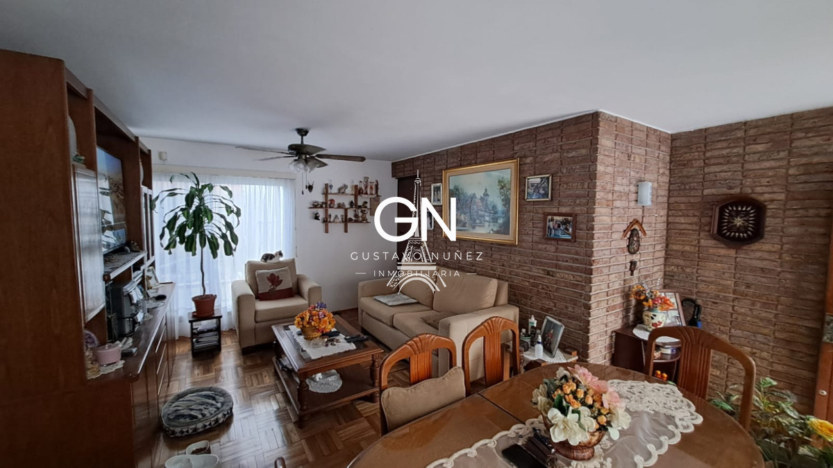Casa ID.4785 - Casa en Montevideo, Cordón