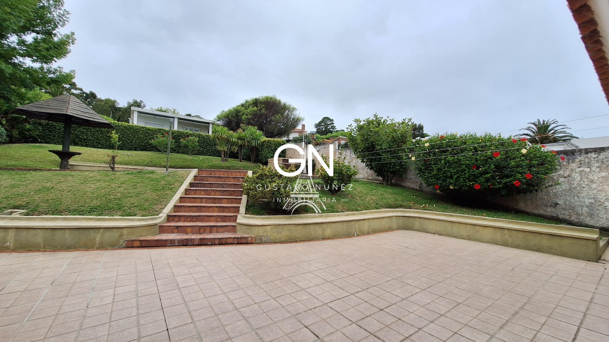 Casa ID.2557 - Chalet de gran porte con hermosas vistas