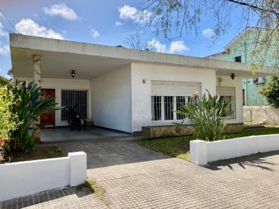 Casa a pocos metros del mar