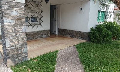 Hermosa Casa  en plano  Centro de Piriápolis