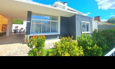 Hermosa casa en zona residencial