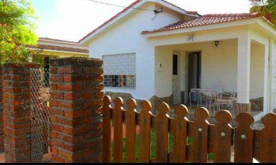 Casa en PiriÃ¡polis, Las Flores