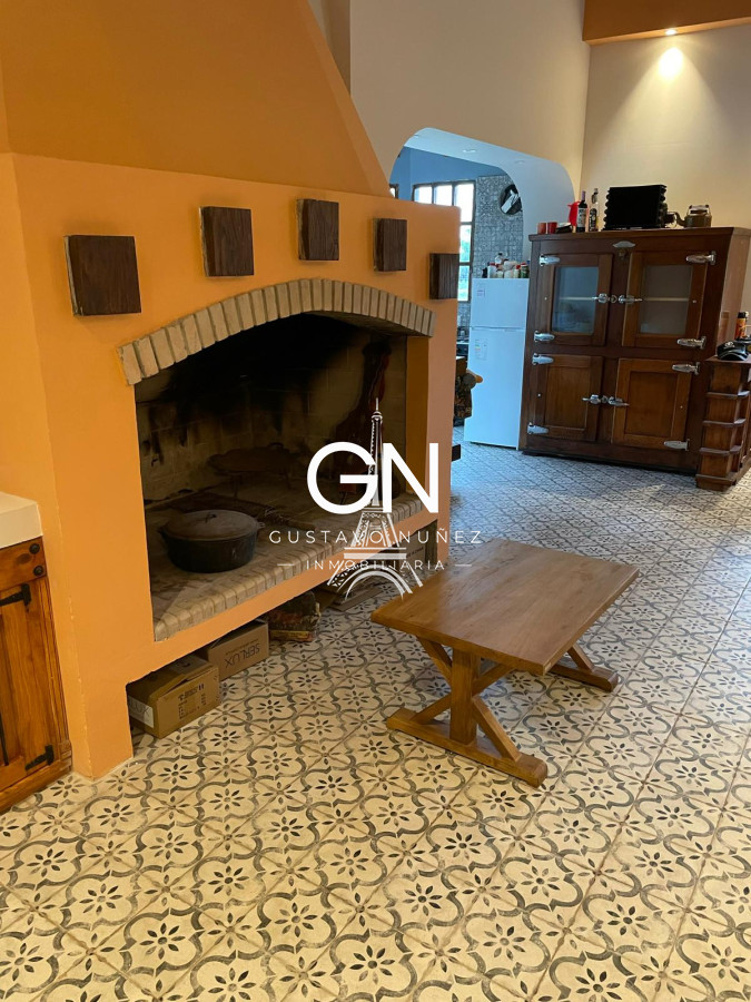 Chacra ID.4680 - Espectacular Casa de Campo 