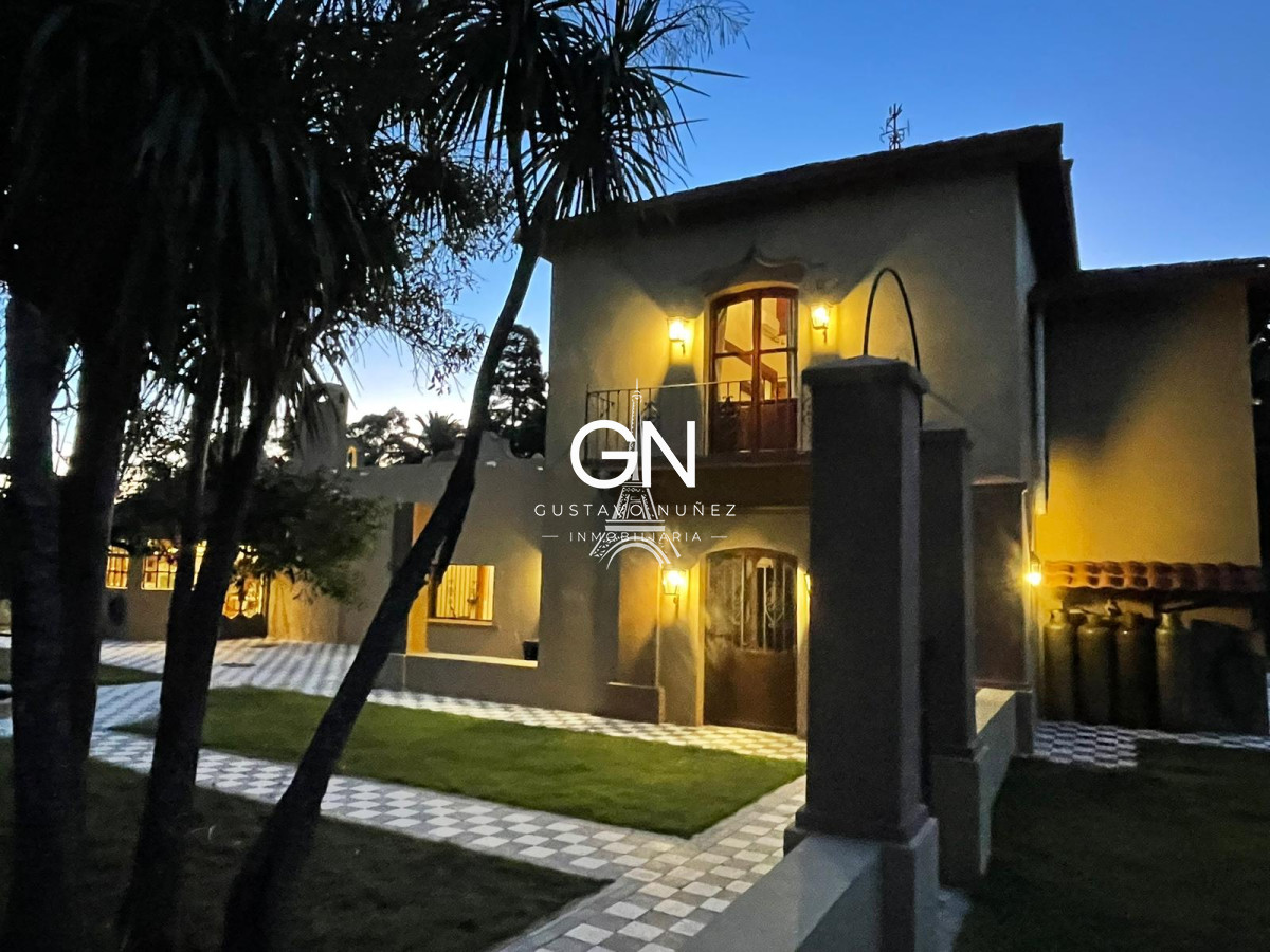 Chacra ID.4680 - Espectacular Casa de Campo 