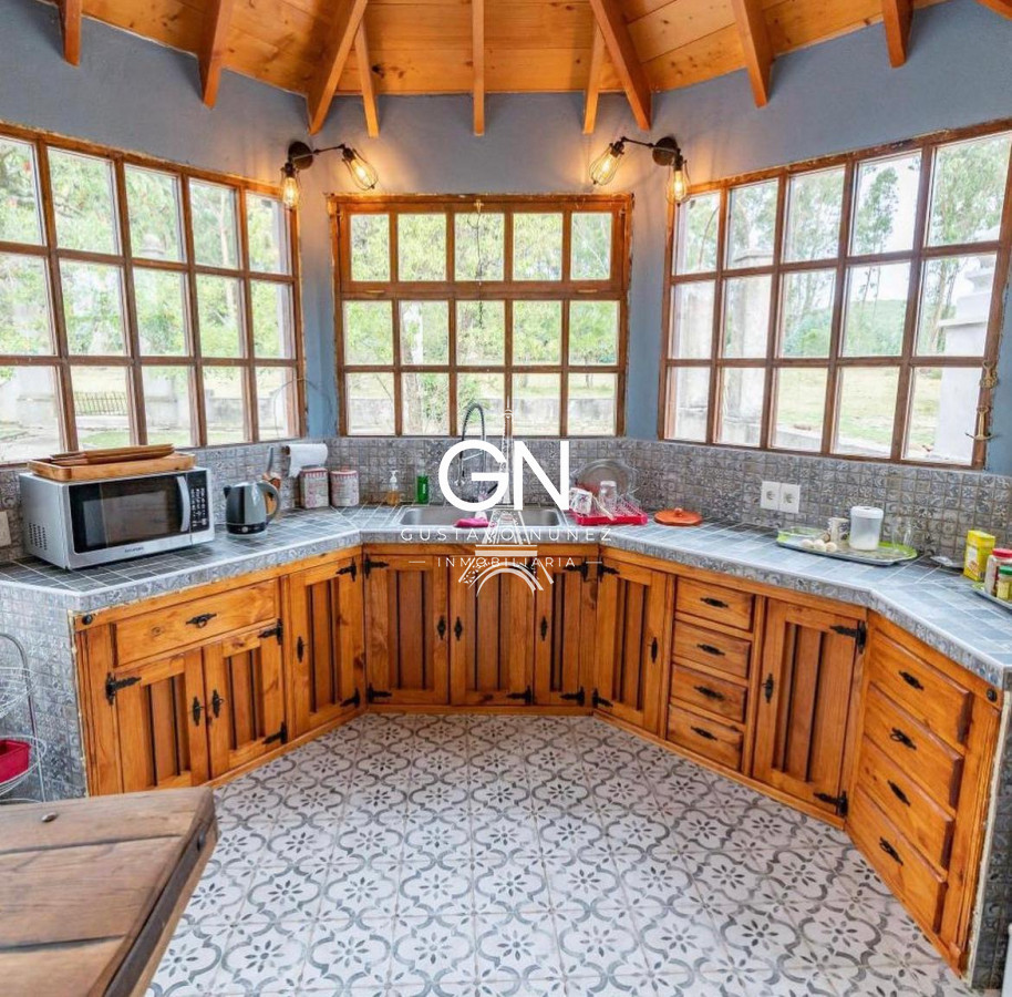 Chacra ID.4680 - Espectacular Casa de Campo 