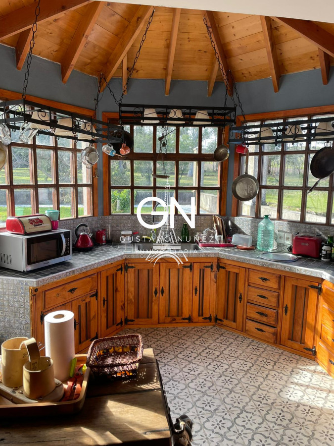 Chacra ID.4680 - Espectacular Casa de Campo 