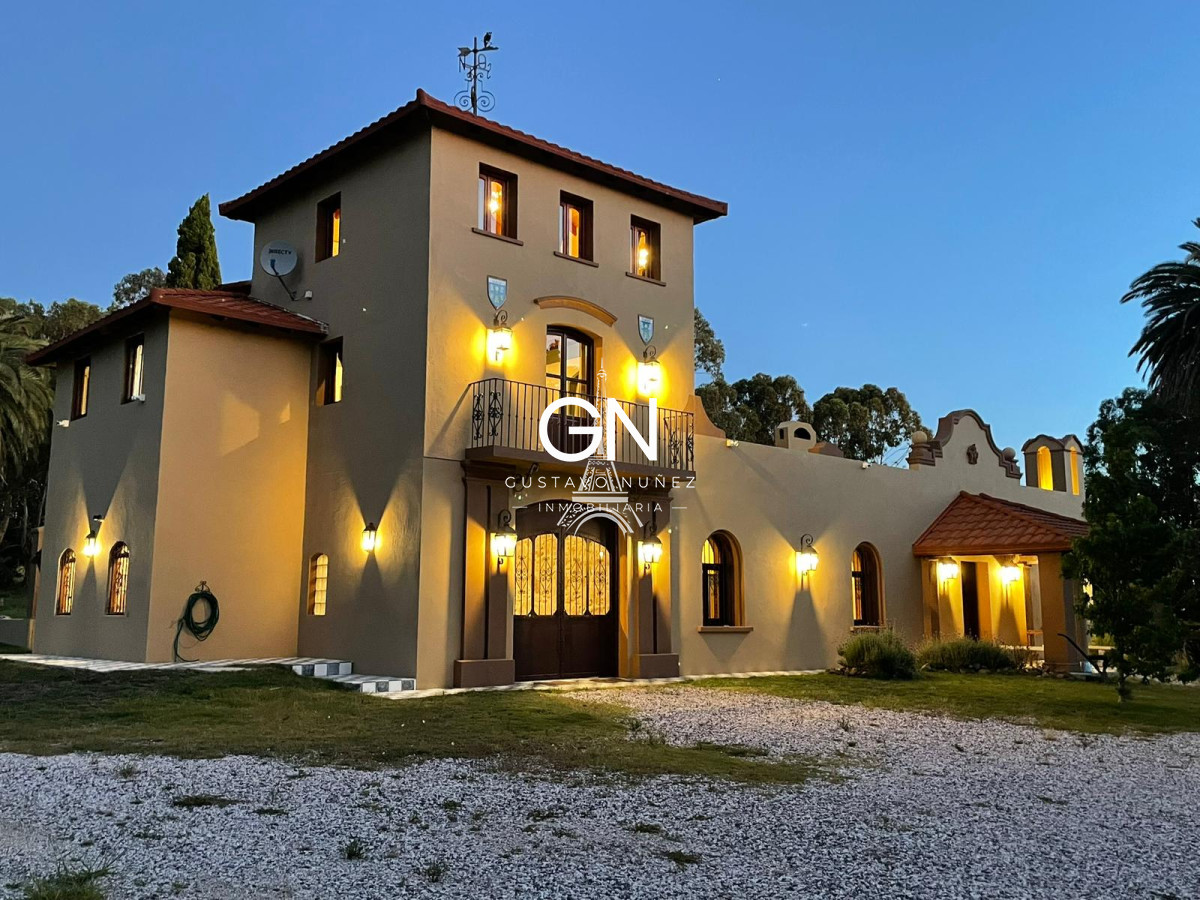 Chacra ID.4680 - Espectacular Casa de Campo 