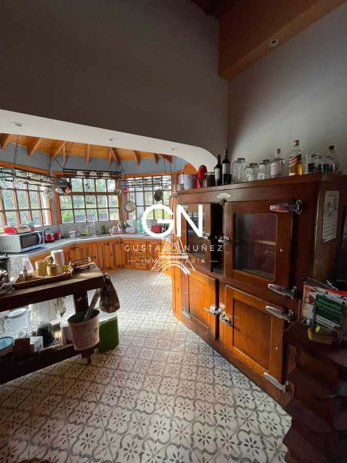 Chacra ID.4680 - Espectacular Casa de Campo 