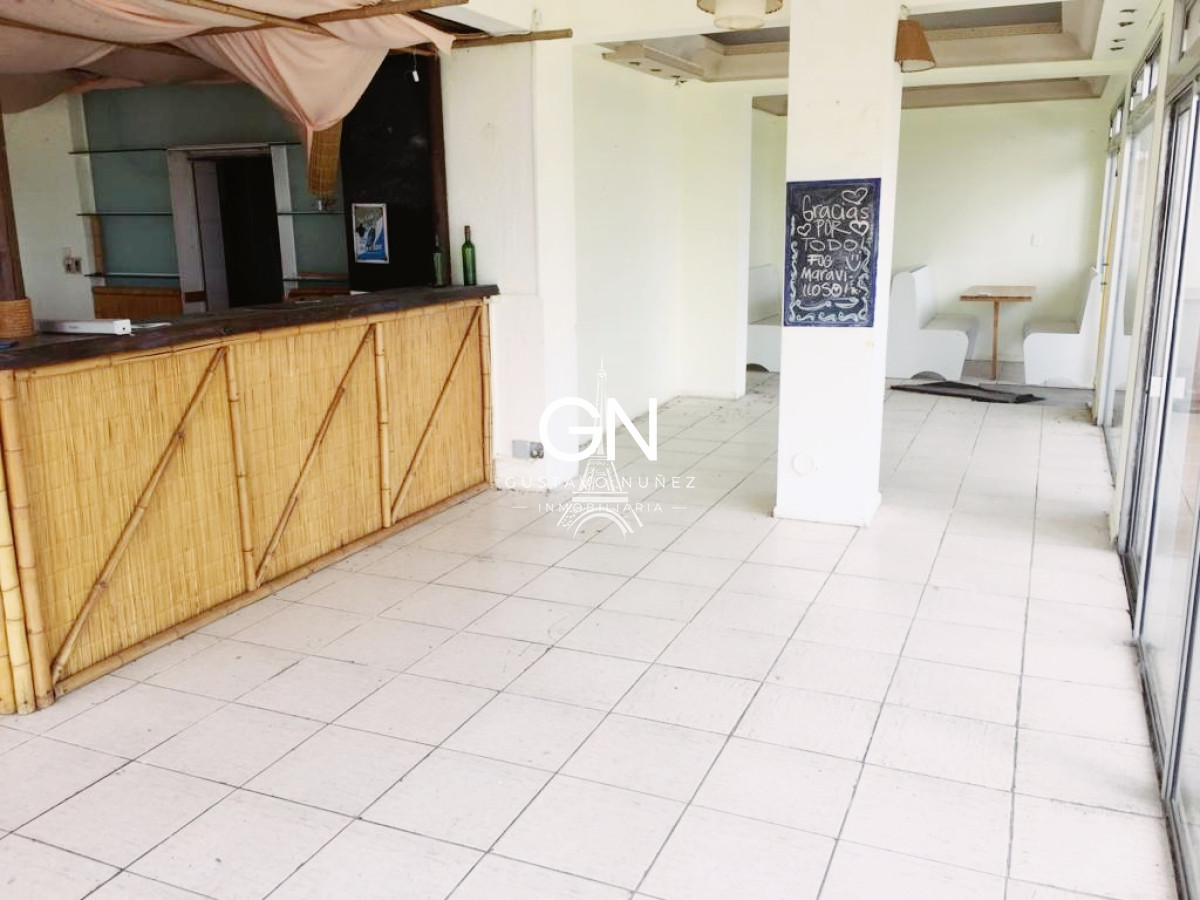 Local Comercial ID.3447 - En primera linea frente al mar