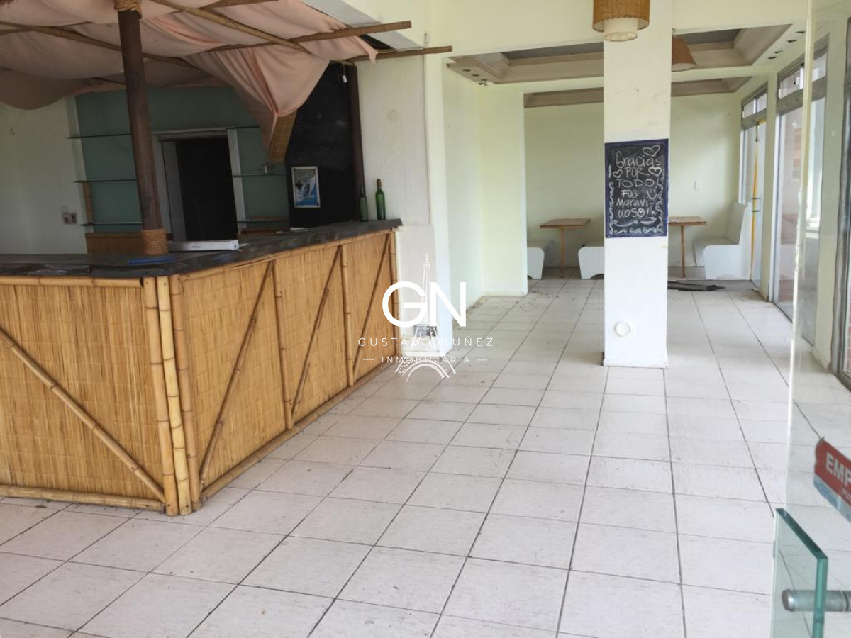 Local Comercial ID.3447 - En primera linea frente al mar