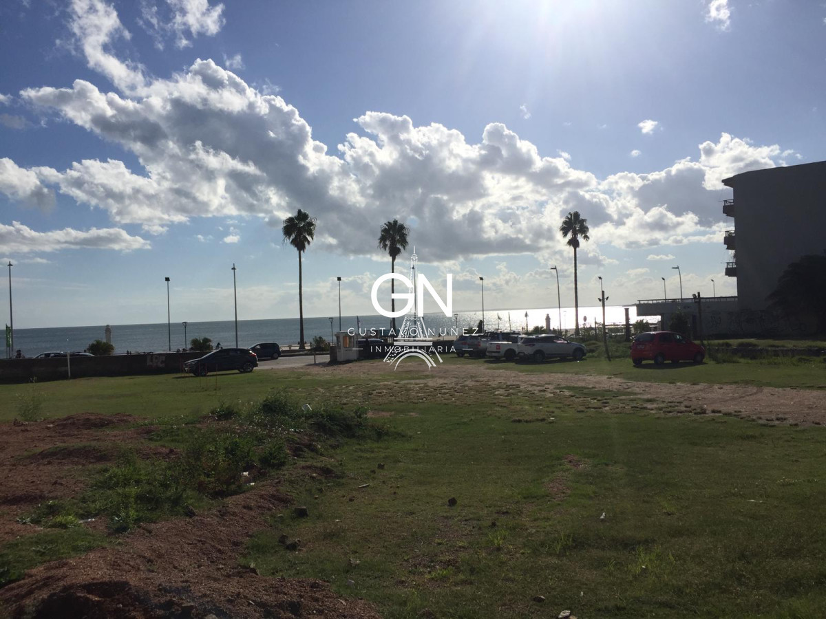 Terreno ID.3771 - Espectacular predio con salida a 2 calles