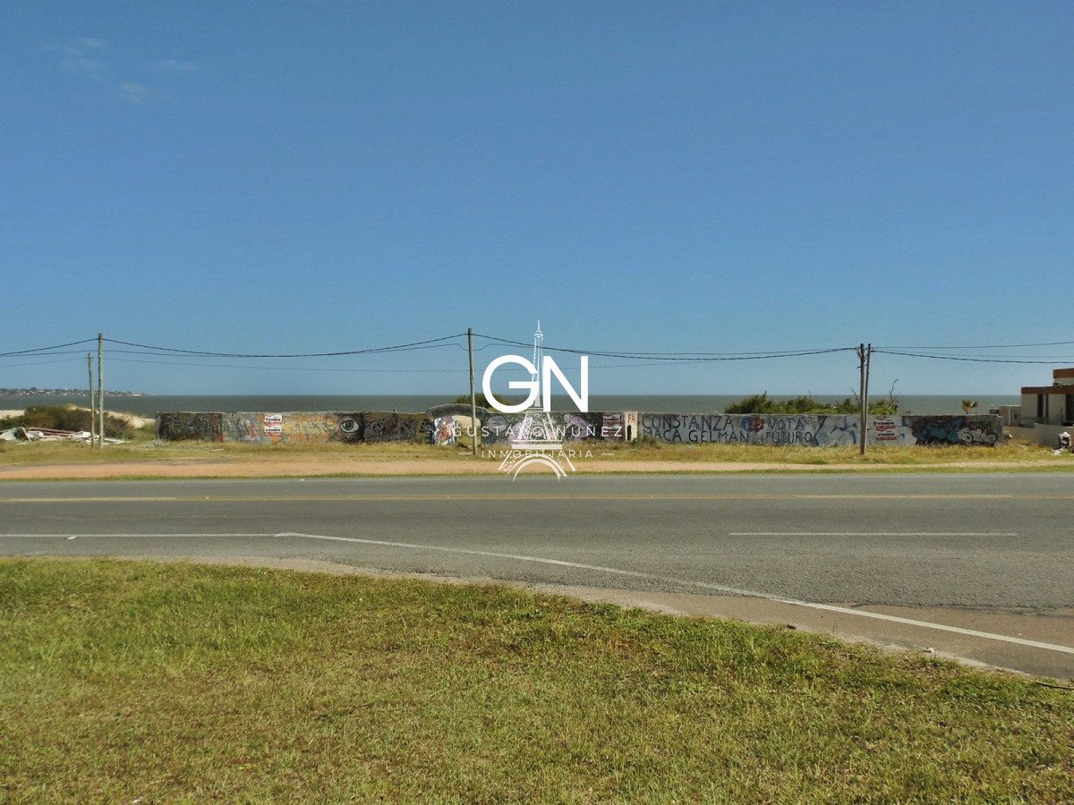 Terreno ID.2670 - Predio en primera linea frente al mar