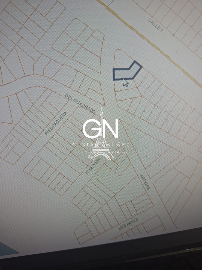 Terreno ID.4906 - Excelente terreno con salida a 2 calles  en lado sur de Playa Verde