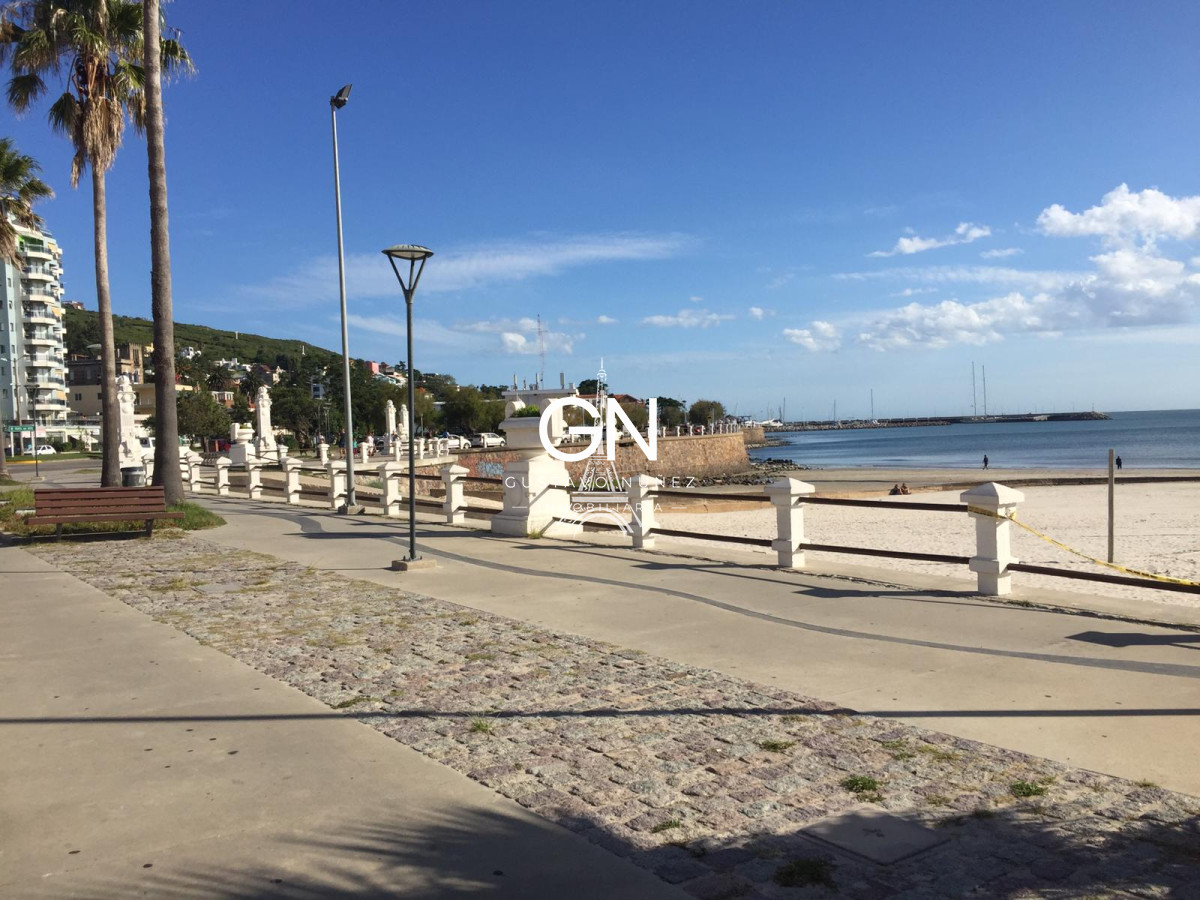 Terreno ID.3771 - Espectacular predio con salida a 2 calles