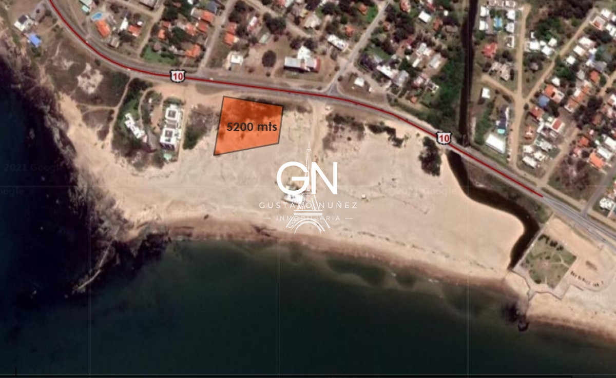 Terreno ID.2670 - Predio en primera linea frente al mar