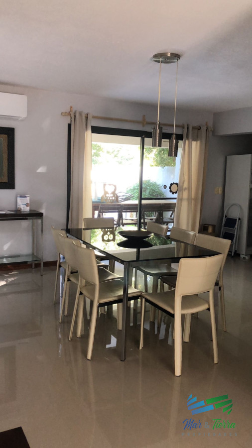 Casa ID.5237 - En venta casa 4 dormitorios en Solanas Green Park, Punta del Este 