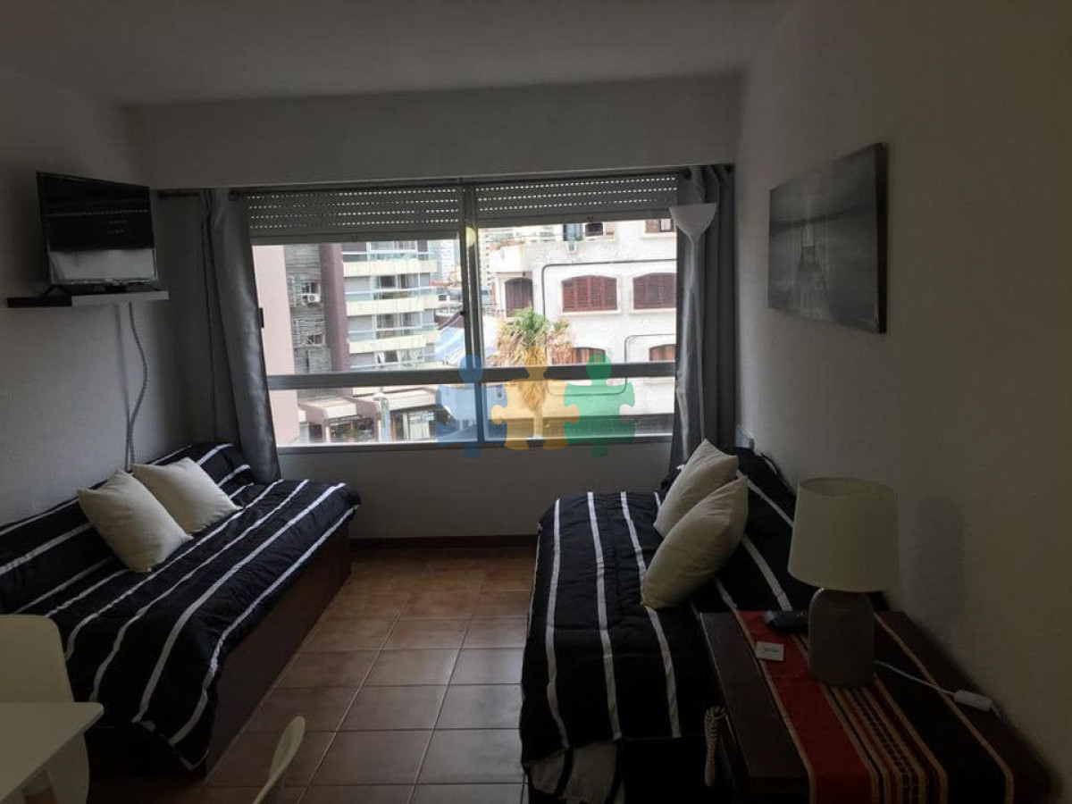 Apartamento de 1 dormitorio en Venta, parada 1 mansa a 100 metros de Gorlero   Ref : EQP5446 - GoPunta - Portal Inmobiliario de Punta del Este - Maldonado