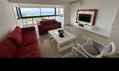 Increíble Depto. Reciclado a Metros del Mar!! 3 Dor. más Dependencia !! - Ref : EQP7454