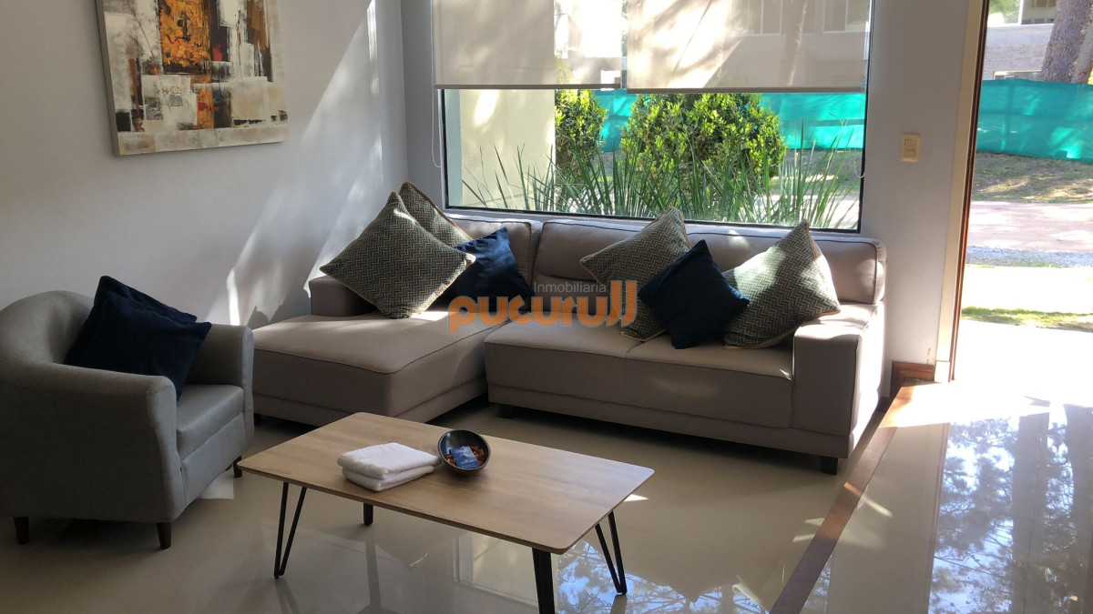 Casa ID.2061 - Hermosa casa en solana Green parck 