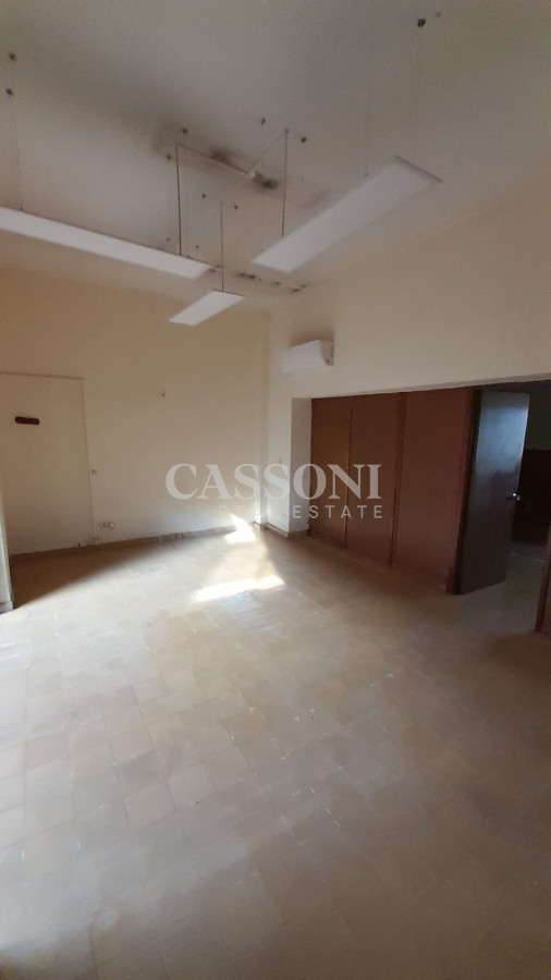 Casa ID.2988 - Edificio Ex-Juzgado; Inversión para construcción  