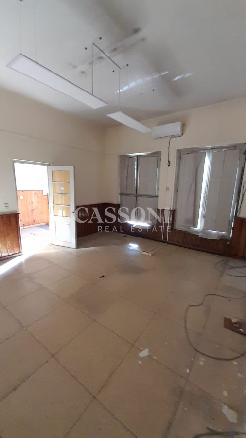 Casa ID.2988 - Edificio Ex-Juzgado; Inversión para construcción  