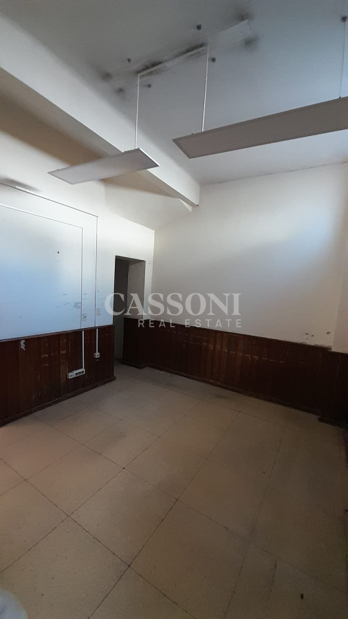 Casa ID.2988 - Edificio Ex-Juzgado; Inversión para construcción  