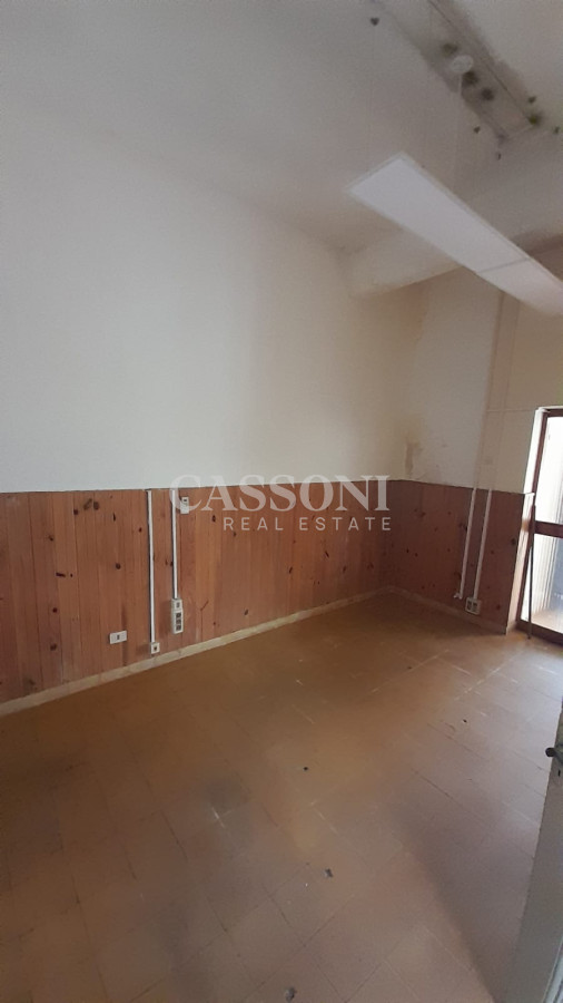 Casa ID.2988 - Edificio Ex-Juzgado; Inversión para construcción  