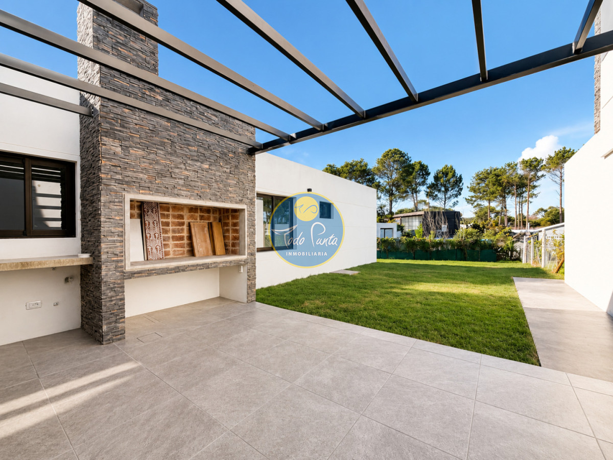 Miniatura de Casa de 3 dormitorios en Burnett, Punta del Este | Todo Punta