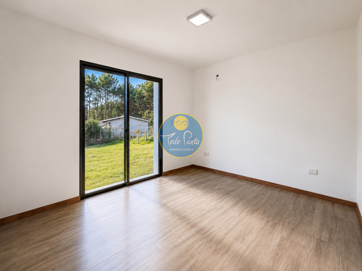 Miniatura de Casa de 3 dormitorios en Burnett, Punta del Este | Todo Punta