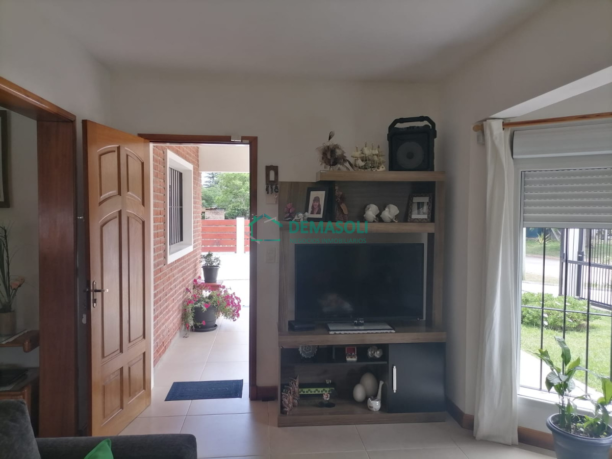 Casa ID.1026 - Excelente Casa en Pinares 3 dormitorios y garaje para 2 autos  