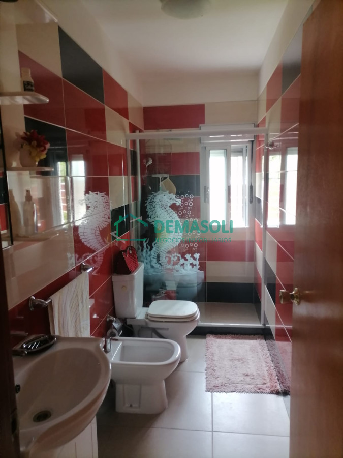 Casa ID.1026 - Excelente Casa en Pinares 3 dormitorios y garaje para 2 autos  