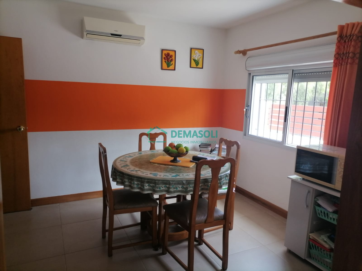 Casa ID.1026 - Excelente Casa en Pinares 3 dormitorios y garaje para 2 autos  