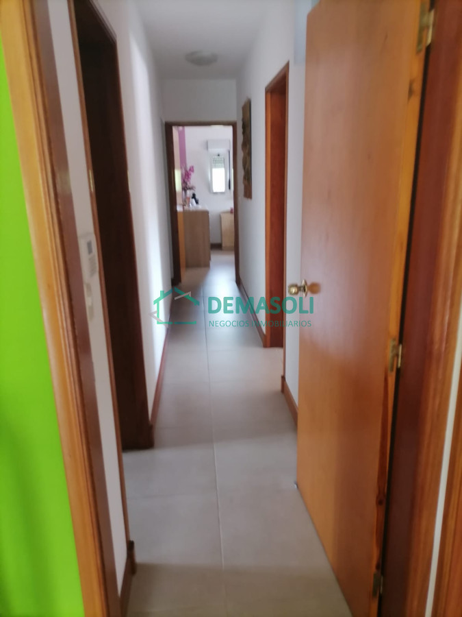 Casa ID.1026 - Excelente Casa en Pinares 3 dormitorios y garaje para 2 autos  