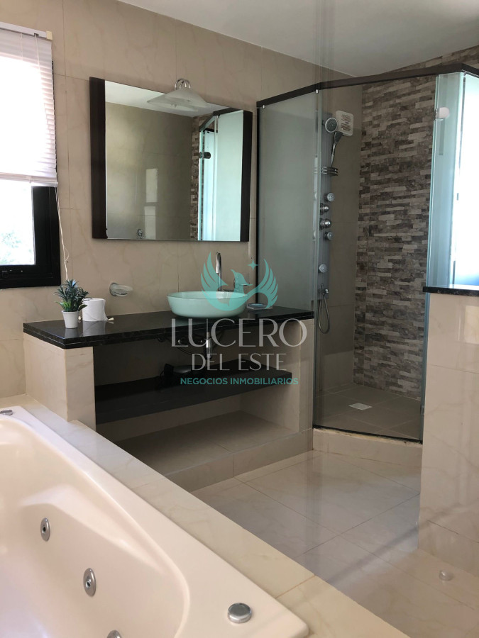 Casa ID.1504 - Hermosa casa en solana Green parck 