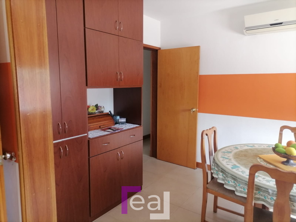 Casa ID.223 - Excelente Casa en pinares 3 dormitorios y garaje para 2 autos  