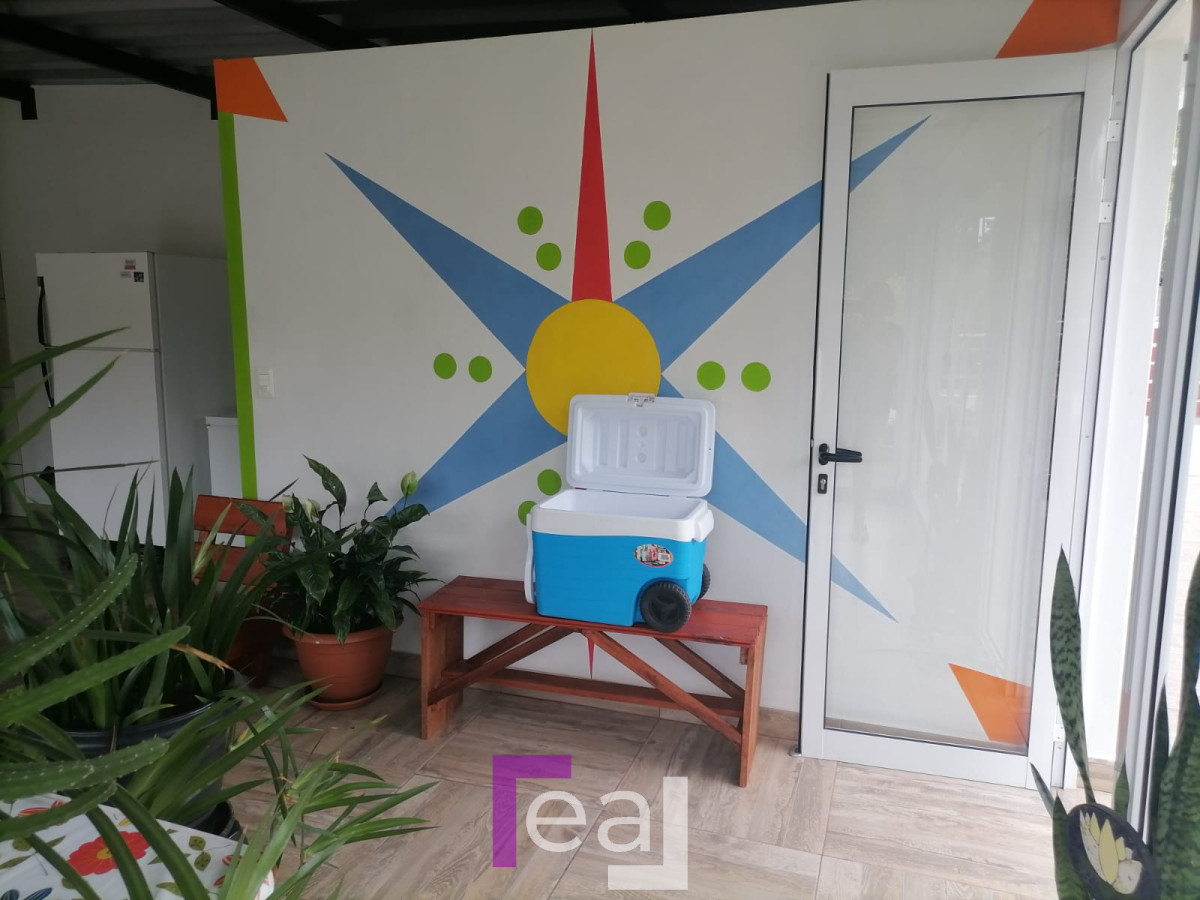Casa ID.223 - Excelente Casa en pinares 3 dormitorios y garaje para 2 autos  
