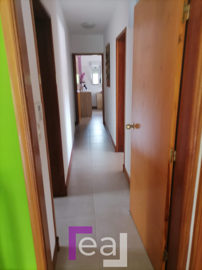 Casa ID.223 - Excelente Casa en pinares 3 dormitorios y garaje para 2 autos  