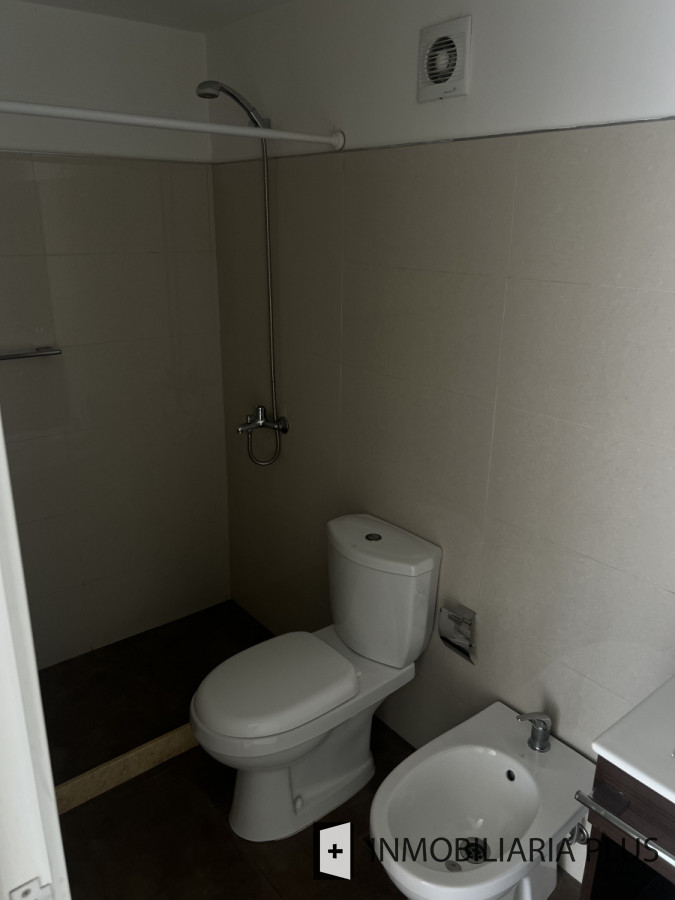 Apartamento ID.1560 - Alquiler de apartamento anual 2 dormitorios en el Corazón de Maldonado