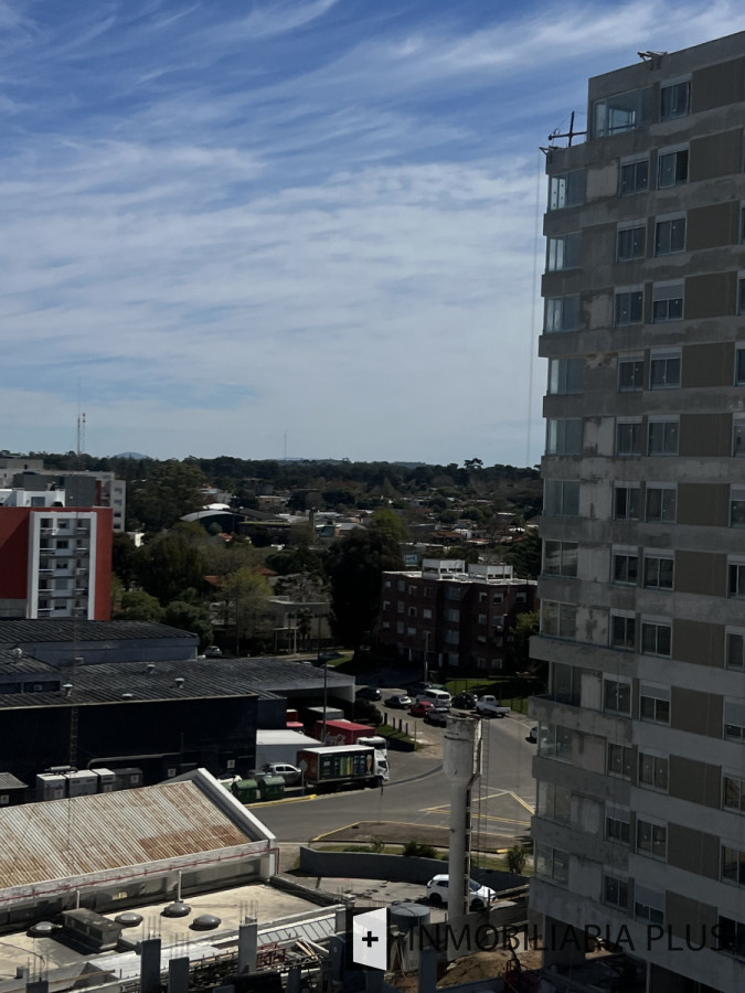 Apartamento ID.1560 - Alquiler de apartamento anual 2 dormitorios en el Corazón de Maldonado