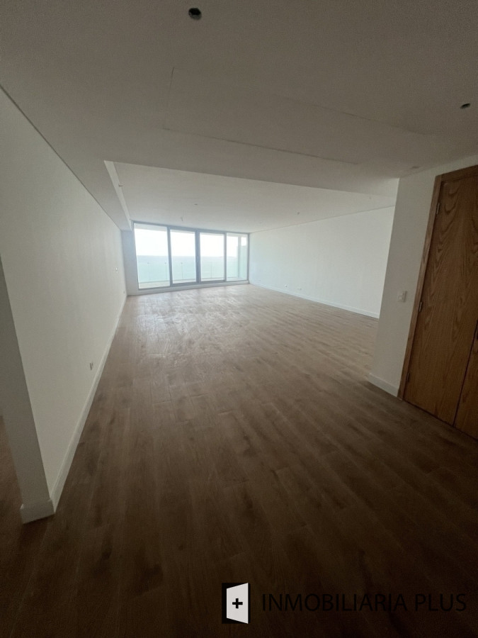 Apartamento ID.1052 - Venta de Apartamento de 4 Suites con Helipuerto, Cancha de tenis, Restaurante, Piscinas, Spa, Gimnasio, Cines y mucho más