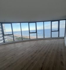 Venta de Apartamento de 4 Suites con Helipuerto, Cancha de tenis, Restaurante, Piscinas, Spa, Gimnasio, Cines y mucho más